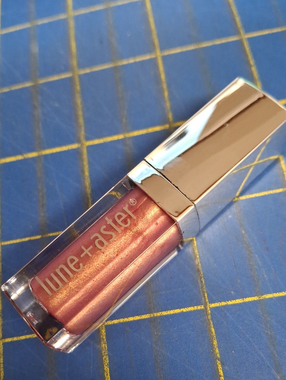 lune+aster Vit C Lip Gloss Visionary 0.12 oz New